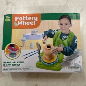 Pottery Wheel Kids Toy Set - NEW